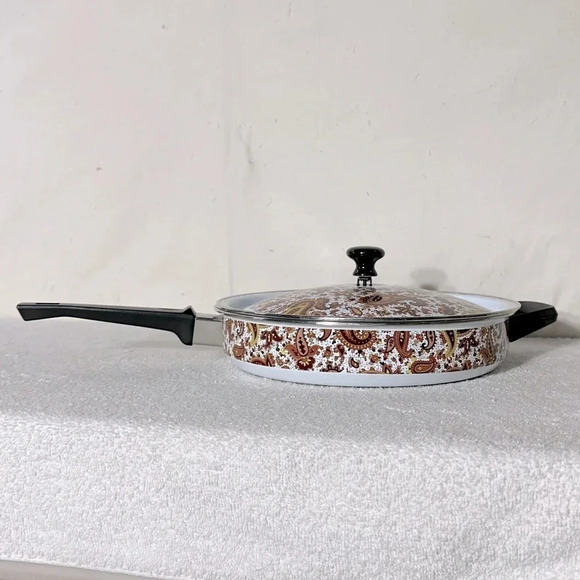 Vintage Enamelware Brown Paisley Frying Pan Skillet With Lid - Picture 3 of 16